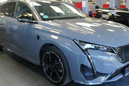 Peugeot e-308 SW Elektro 156 GT 4.919 km 28.980 € Euskirchen 53881