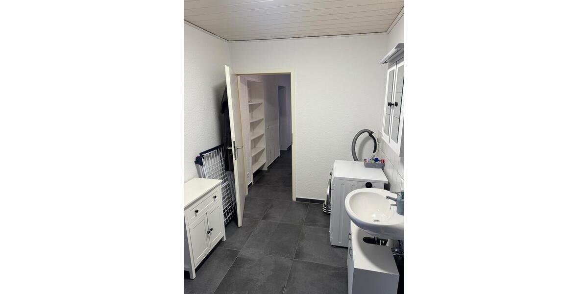 Etagenwohnung Wermelskirchen - 2 Zimmer, 8 m&sup2;, 229.000&euro; | Angebot:25125445