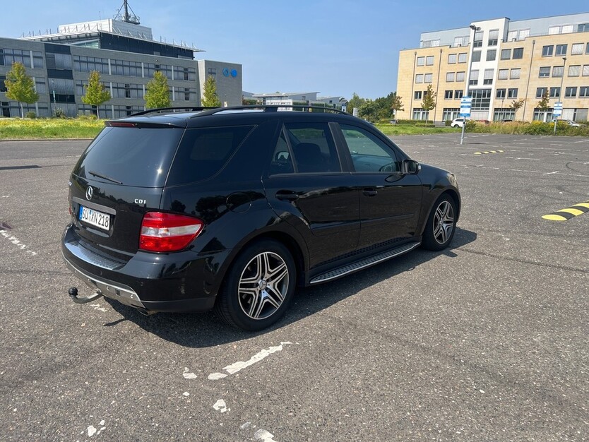 Mercedes-Benz ML 320 255.000 km 7.499 € Sankt Augustin 53757