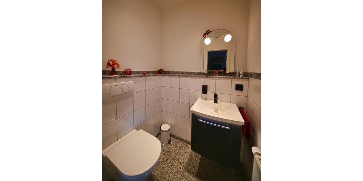 Außergewöhnliche Penthouse-Wohnung mit 2 Dachterrassen in Ohligs 3.5 zimmer