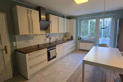 Wohnung zum Mieten in Düsseldorf 2.400 € 147 m²