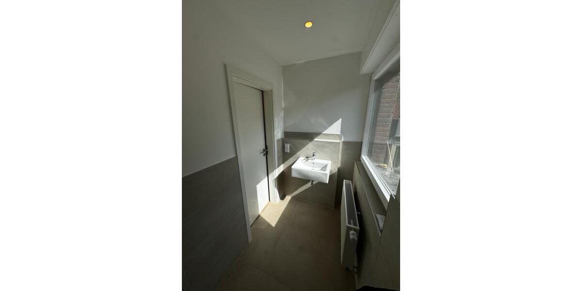 Reihenhaus Siegburg - 6 Zimmer, 170 m&sup2;, 2.690&euro; | Angebot:26148466