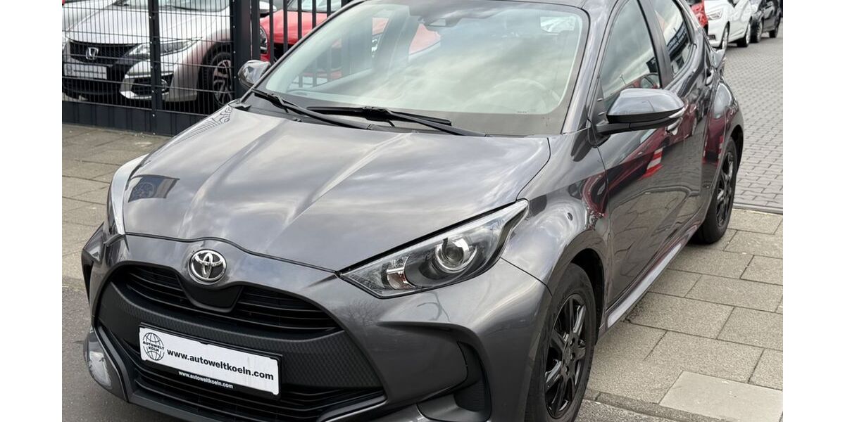 Toyota Yaris 79.970 km 12.990 &euro; Köln 51065