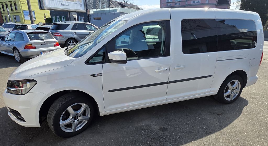 VW Caddy 138.650 km 17.900 &euro; Solingen 42659
