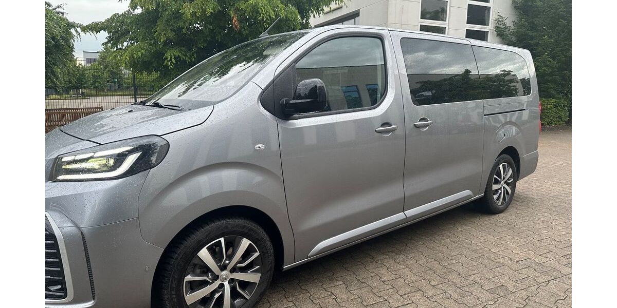 Toyota Proace (Verso) 29.999 km 33.499 &euro; Troisdorf 53842