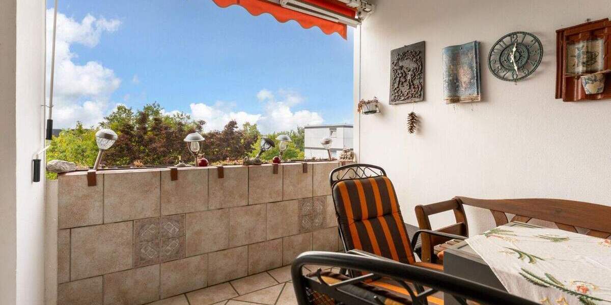 Etagenwohnung Köln Rondorf - 3 Zimmer, 81 m&sup2;, 280.000&euro; | Angebot:24736925