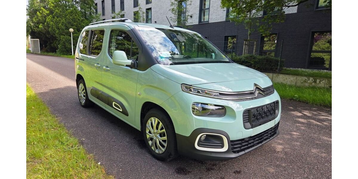 Citroen Berlingo 165.640 km 9.885 &euro; Köln 50827