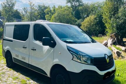 Renault Trafic 256.093 km 9.300 &euro; Köln 50937