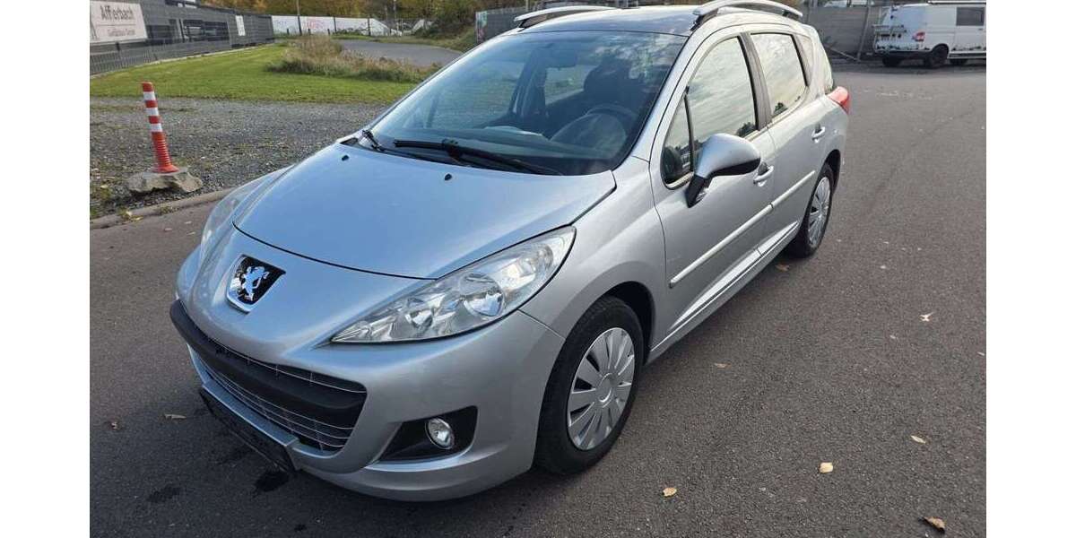 Peugeot 207 140.000 km 2.480 &euro; Köln - Poll 51105