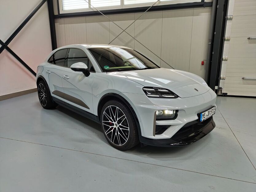 Porsche Macan 5.950 km 120.889 € Haan 42781