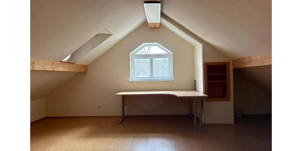 Doppelhaushälfte Bornheim - 6 Zimmer, 163 m&sup2;, 2.400&euro; | Angebot:25803614