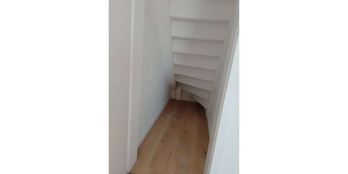Dachgeschoßwohnung Köln Kalk - 3 Zimmer, 71 m&sup2;, 1.350&euro; | Angebot:26367904