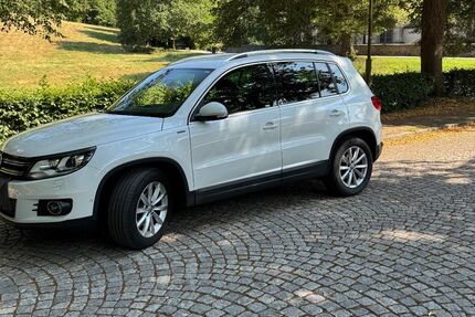 VW Tiguan 143.000 km 10.700 &euro; Odenthal 51519