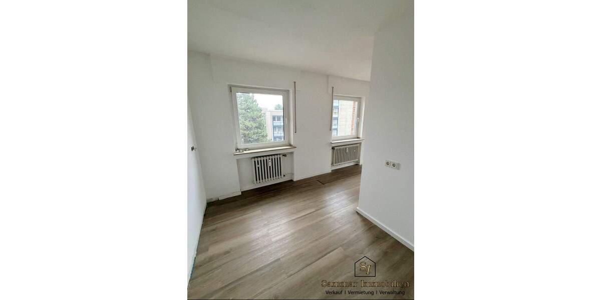 Etagenwohnung Brühl - 3 Zimmer, 74 m&sup2;, 1.100&euro; | Angebot:25738901