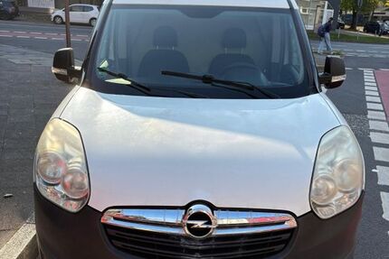 Opel Combo 165.000 km 7.500 € Düsseldorf 40227