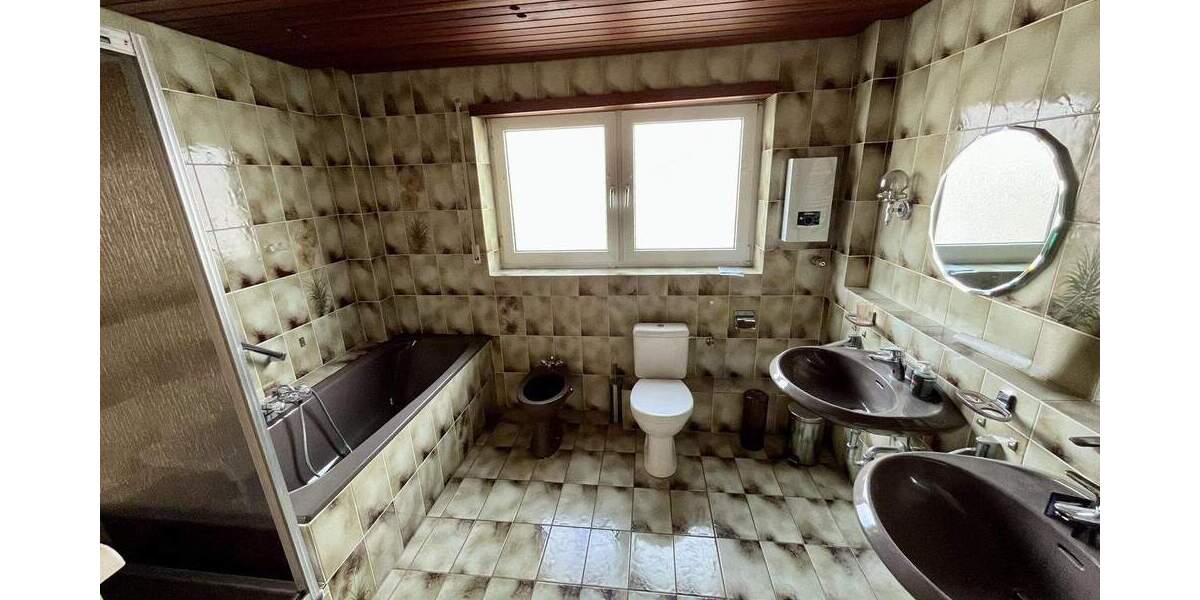 Reihenmittelhaus Langenfeld Richrath - 5 Zimmer, 150 m&sup2;, 498.000&euro; | Angebot:25409671