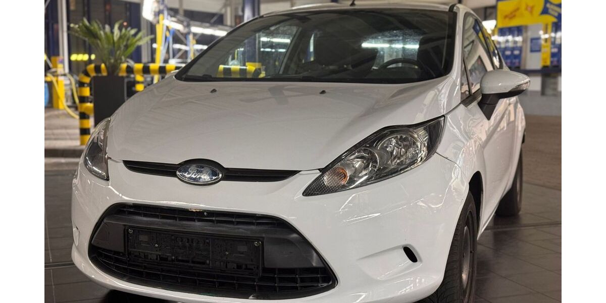 Ford Fiesta 177.000 km 2.900 &euro; Brühl (Nähe Köln) 50321