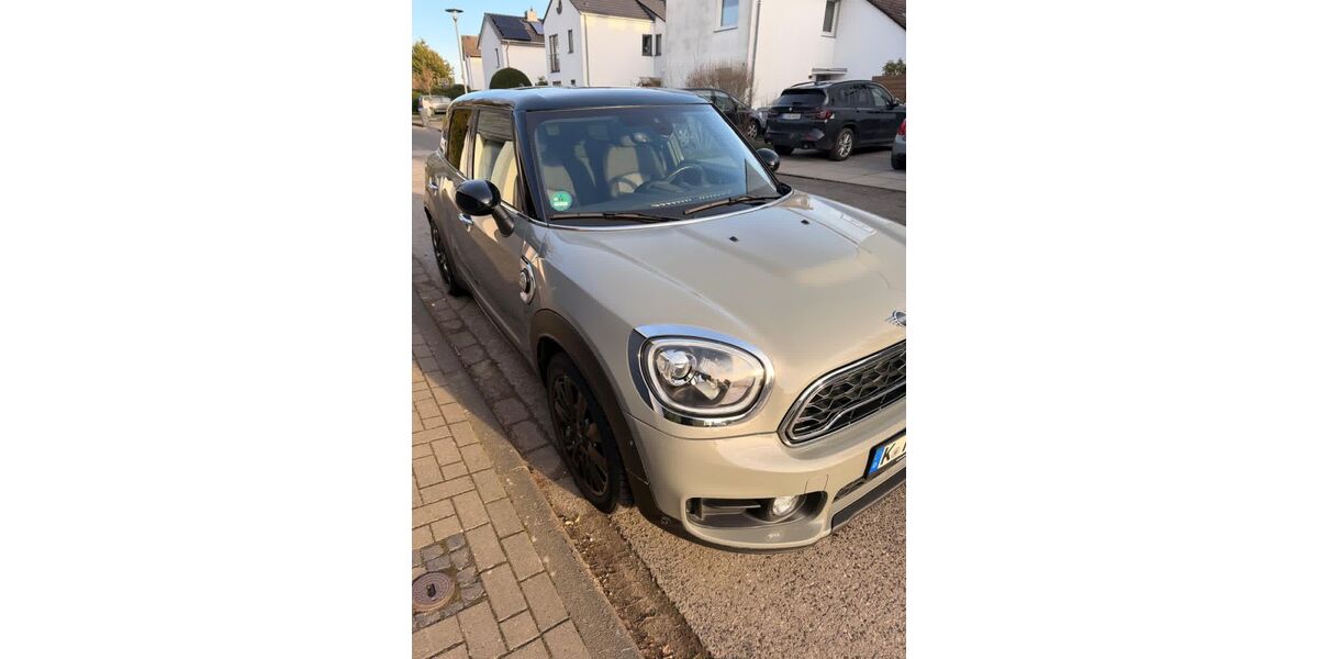 Mini Countryman SE (Cooper) 45.300 km 18.999 &euro; Köln 50999