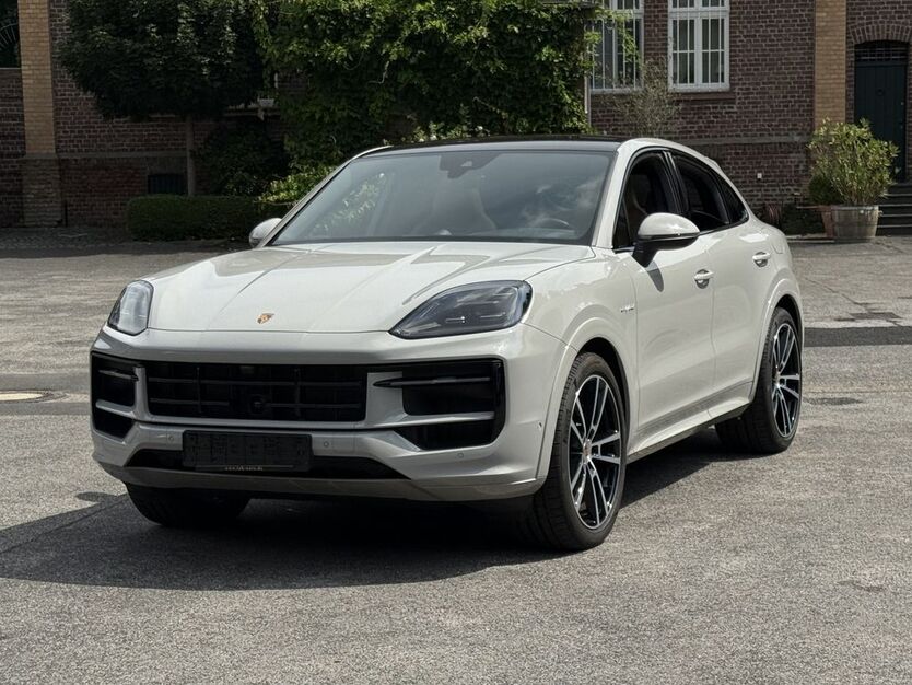 Porsche Cayenne 9.800 km 127.790 € Frechen (bei Köln) 50226