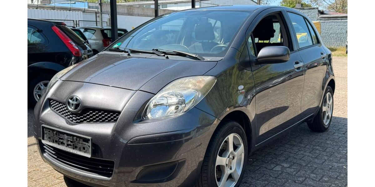 Toyota Yaris 175.000 km 3.395 &euro; Köln 50969