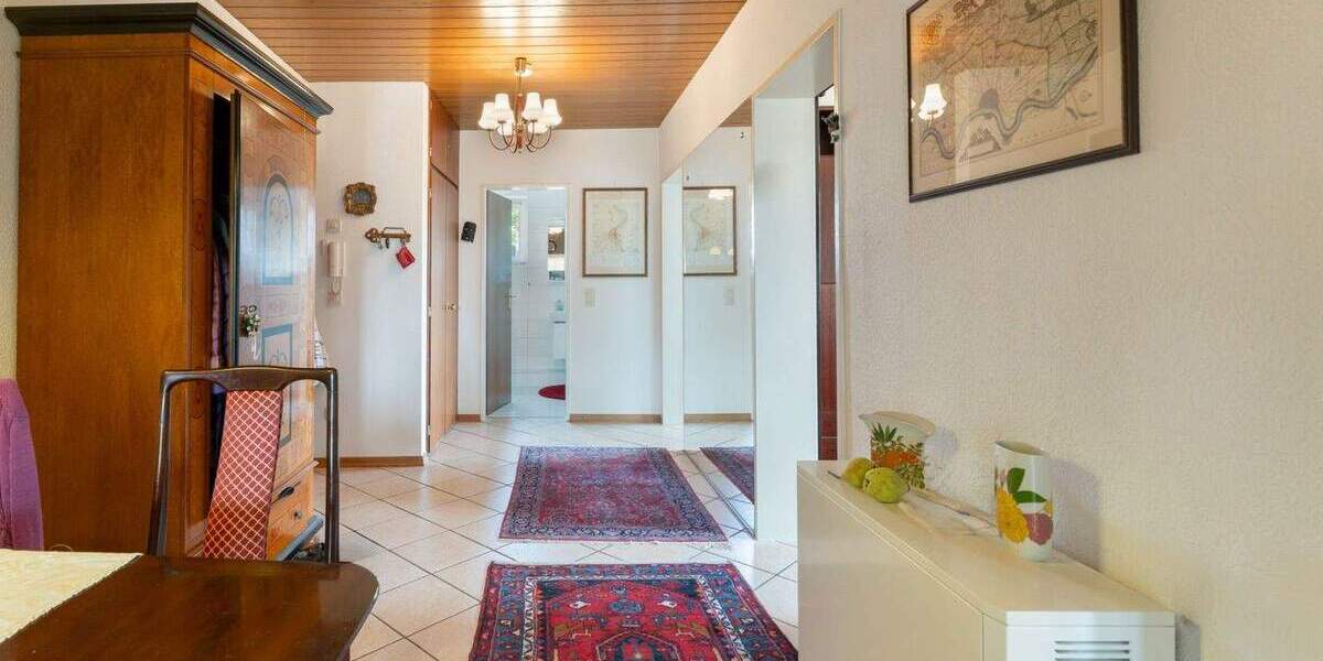 Etagenwohnung Köln Rondorf - 3 Zimmer, 81 m&sup2;, 280.000&euro; | Angebot:24736925