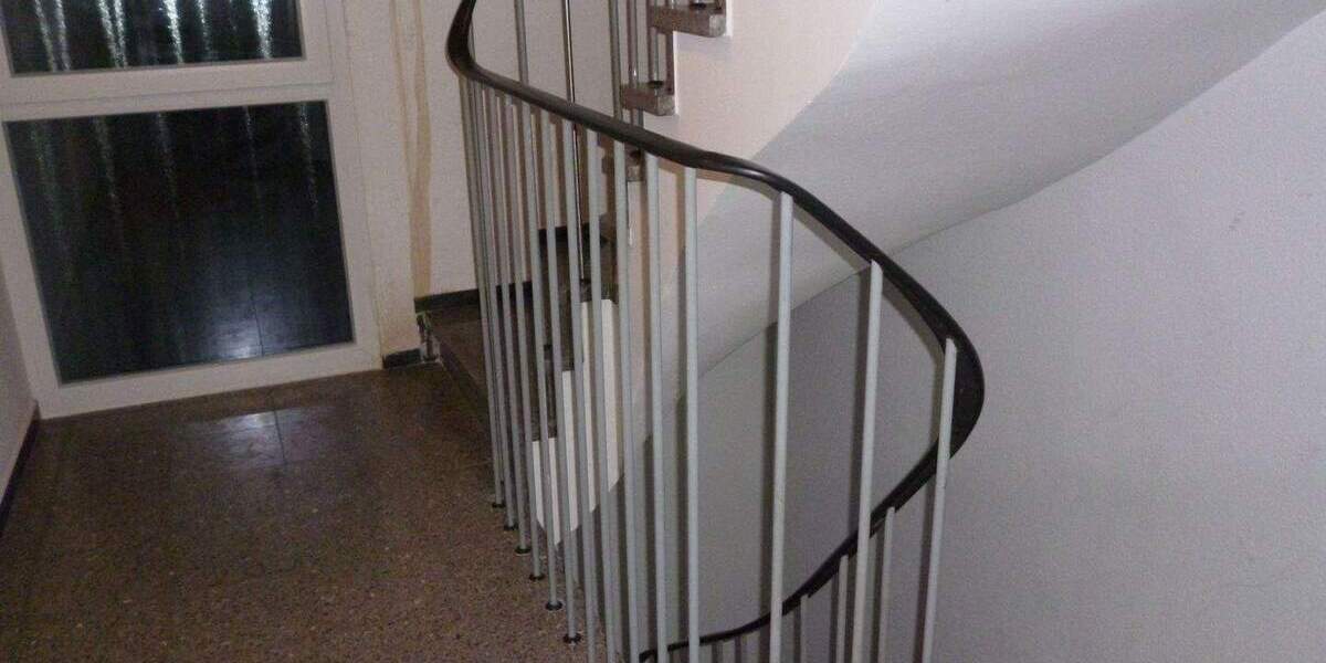 Etagenwohnung Köln Nippes - 2 Zimmer, 35 m&sup2;, 600&euro; | Angebot:26230401