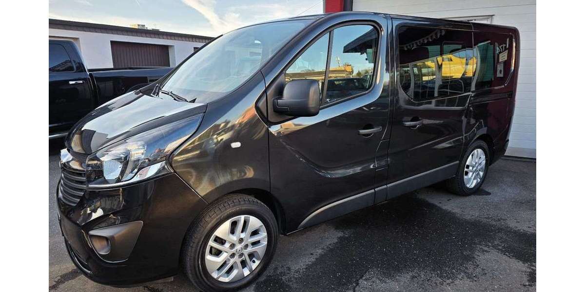Opel Vivaro 124.899 km 17.950 &euro; Solingen 42659