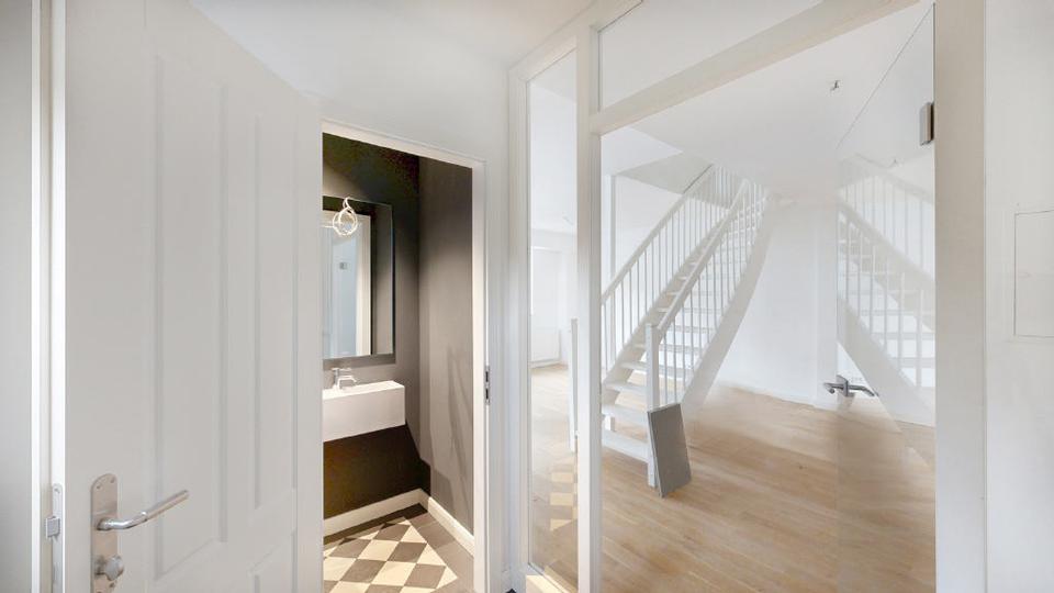 Erftstadt-Lechenich! Zeit für etwas Besonderes! Saniertes Altbau-Miethaus in historischer Hofanlage mit viel Platz für die ganze Familie! Erstklassige Wohnlage! (SN 4944) 7 zimmer