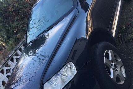 VW Touareg 240.000 km 1.990 &euro; köln 50668