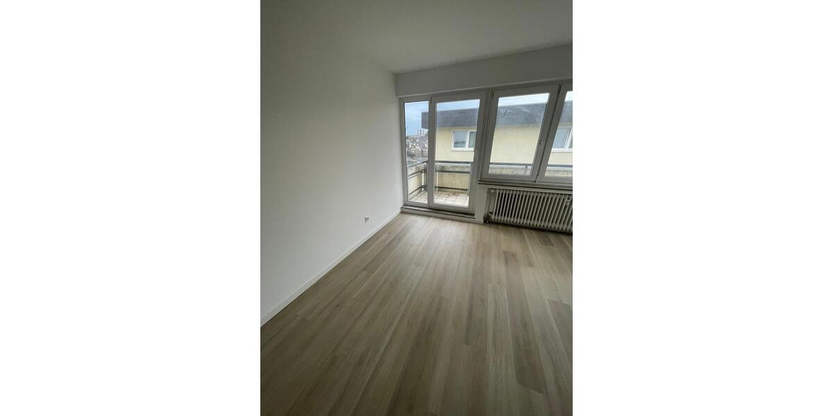 Renovierte 4-Zimmer-Wohnung zur Miete in Köln Porz  ideal für Paare und kleine Familien! 4 zimmer