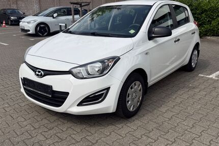Hyundai i20 150.000 km 3.600 &euro; Köln 50739