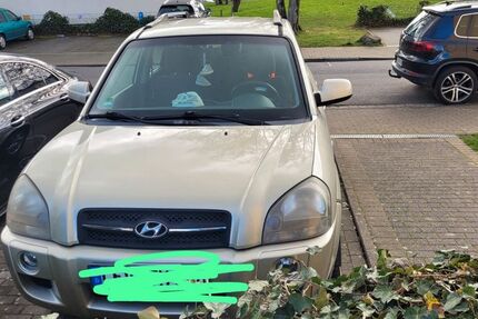 Hyundai TUCSON 196.454 km 4.500 &euro; Leverkusen 51371