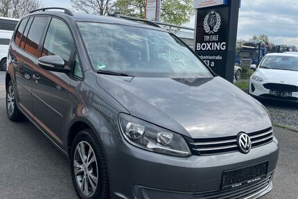 VW Touran 124.000 km 8.500 &euro; Wesseling - Köln 50389