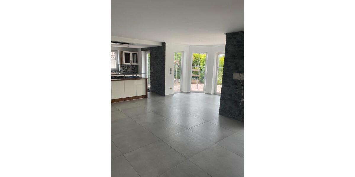 Einfamilienhaus Hennef (Sieg) - 4.5 Zimmer, 125 m&sup2;, 660.000&euro; | Angebot:26781333