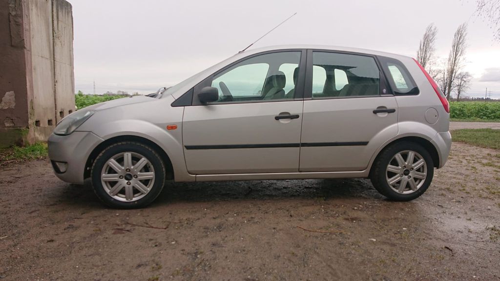 Ford Fiesta 178.000 km 1.550 &euro; Niederkassel 53859
