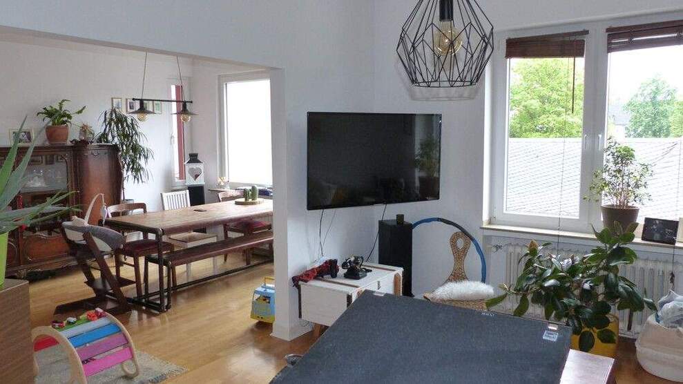 Eigentumswohnung in Köln Deutz mit separatem Appartement im Souterrain - Wohnfläche 114 m² 4 zimmer