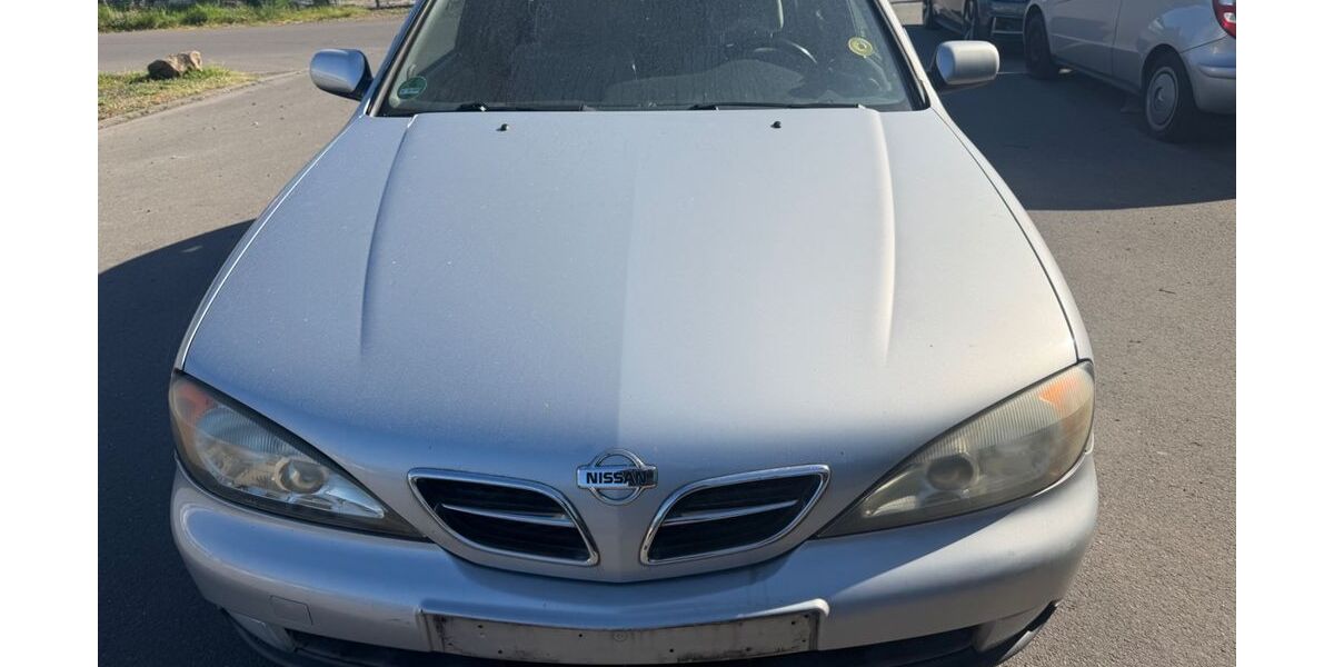 Nissan Primera 160.000 km 750 &euro; Köln/Poll 51105