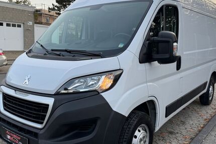 Peugeot Boxer 68.000 km 17.990 &euro; Troisdorf 53842