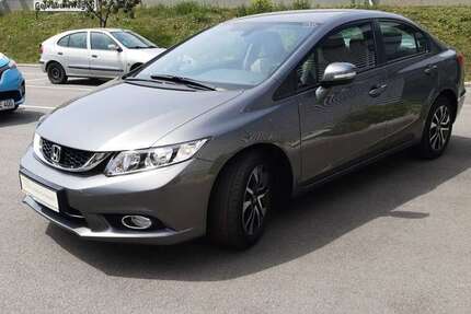 Honda Civic 38.000 km 22.590 &euro; Köln - Rodenkirchen 50999