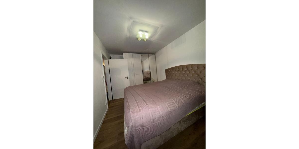 Renovierte 4-Zimmer-Maisonette mit Balkon, 2 Bädern & Einbauküche 4 zimmer