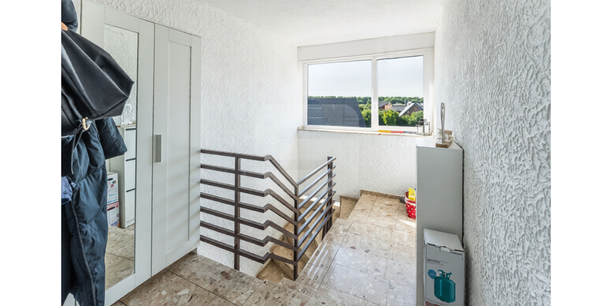 Dachgeschoßwohnung Elsdorf - 2 Zimmer, 63 m&sup2;, 1.150&euro; | Angebot:24818703