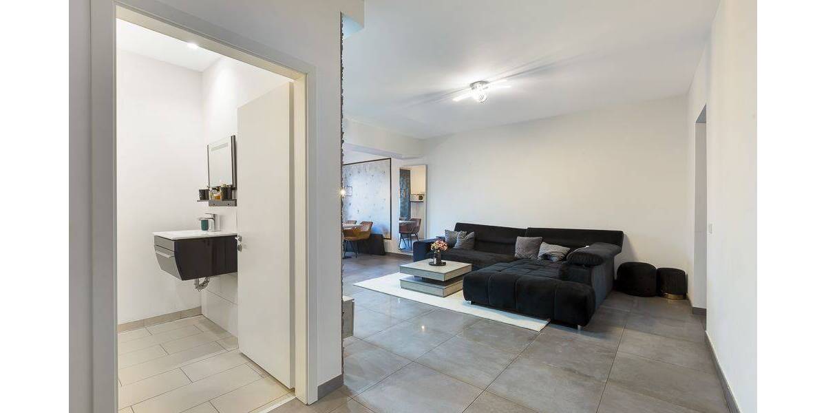 Mehrfamilienhaus, Wohnhaus Siegburg - 6 Zimmer, 237 m&sup2;, 592.000&euro; | Angebot:26043402