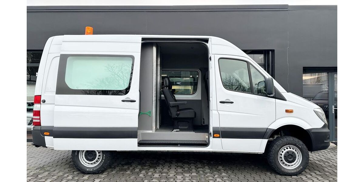 Mercedes-Benz Sprinter 334.809 km 27.900 &euro; Bonn 53177