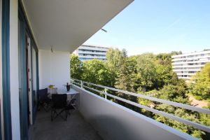 Wohnung mit Charakter 2 Zimmer Wohnung im 70er Jahre Look mit Balkon in Muffendorf