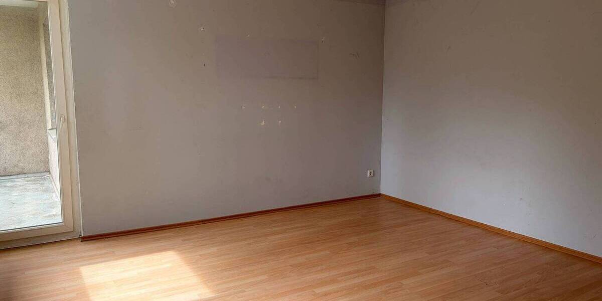 Etagenwohnung Solingen Wald - 4 Zimmer, 85 m&sup2;, 591&euro; | Angebot:26435410