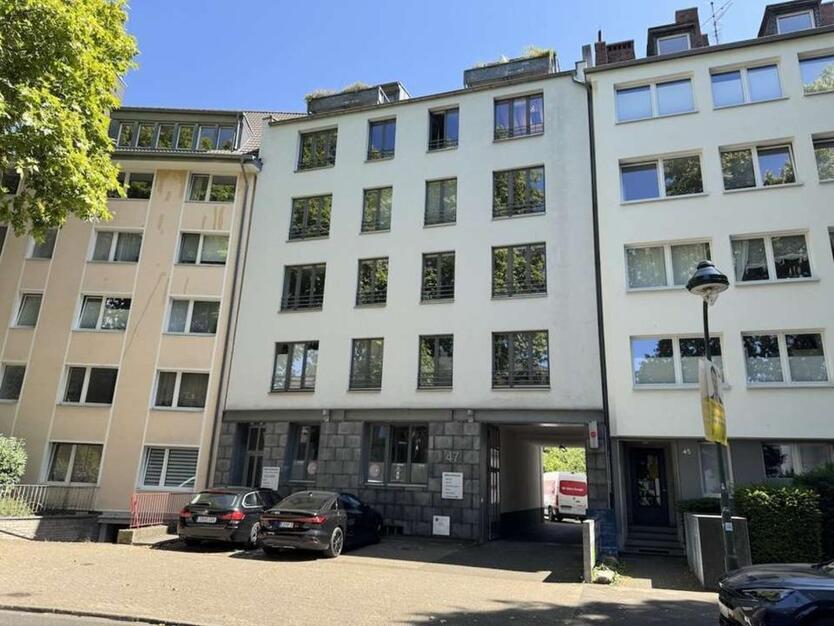 Loftartige Bürofläche in perfekter Lage D-Wehrhahn aufteilbar zimmer