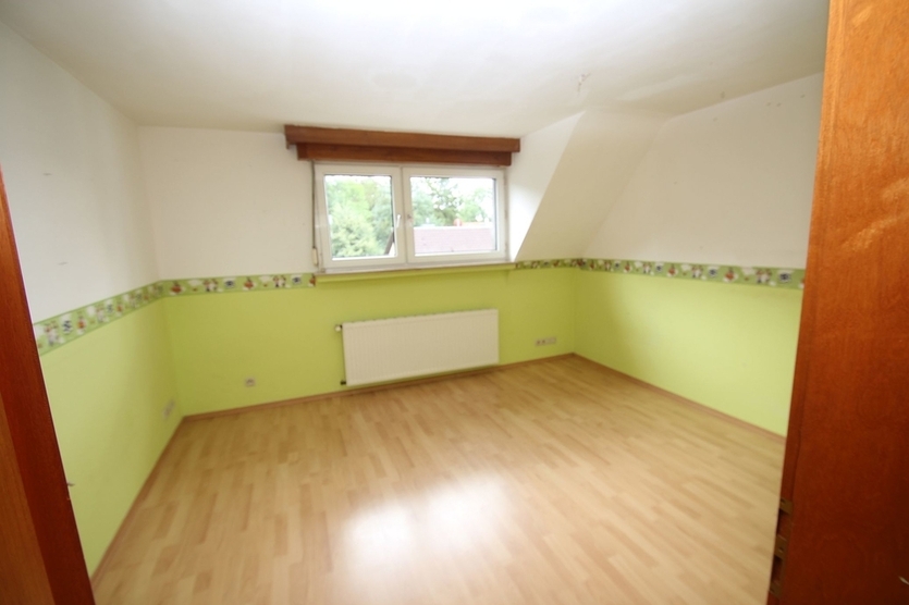 Stilvoll wohnen auf zwei Etagen – Maisonette-Wohnung mit 6 Zimmern, 2 Balkonen und Wintergarten in Hürth-Gleuel!