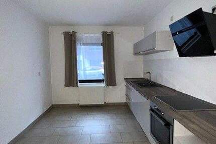 Bachem, Reihenhaus, ca. 160 m², 6 Zimmer, 2 Einbauküchen, 3 Bäder, große Terrasse, Garten 6 zimmer