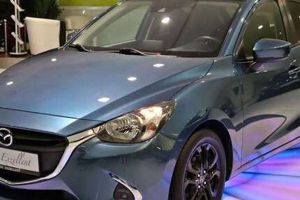 Mazda 2 82.300 km 12.950 &euro; Troisdorf 53842
