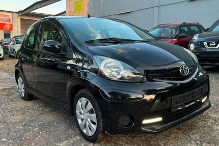 Toyota Aygo (X) 166.000 km 2.999 &euro; Bonn 53227